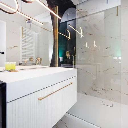 Apartment Manufaktura Modern By Bookinghost Lodz