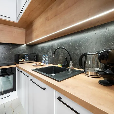 Manufaktura Modern By Bookinghost Apartment