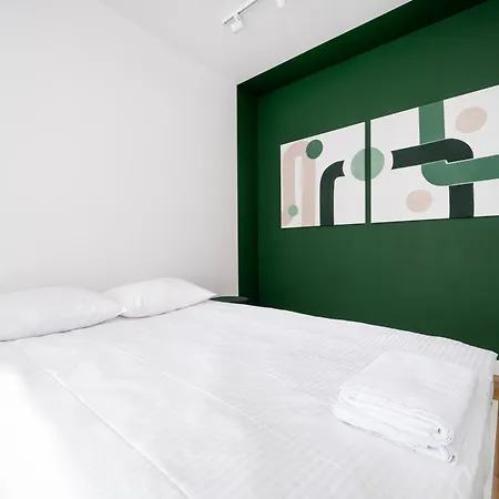Apartment Manufaktura Modern